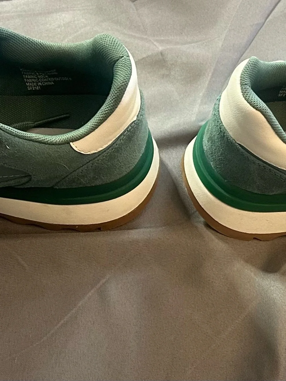 Steve Madden Percie Women's Green/White Lace-Up Low Top Sneakers WORN ONCE